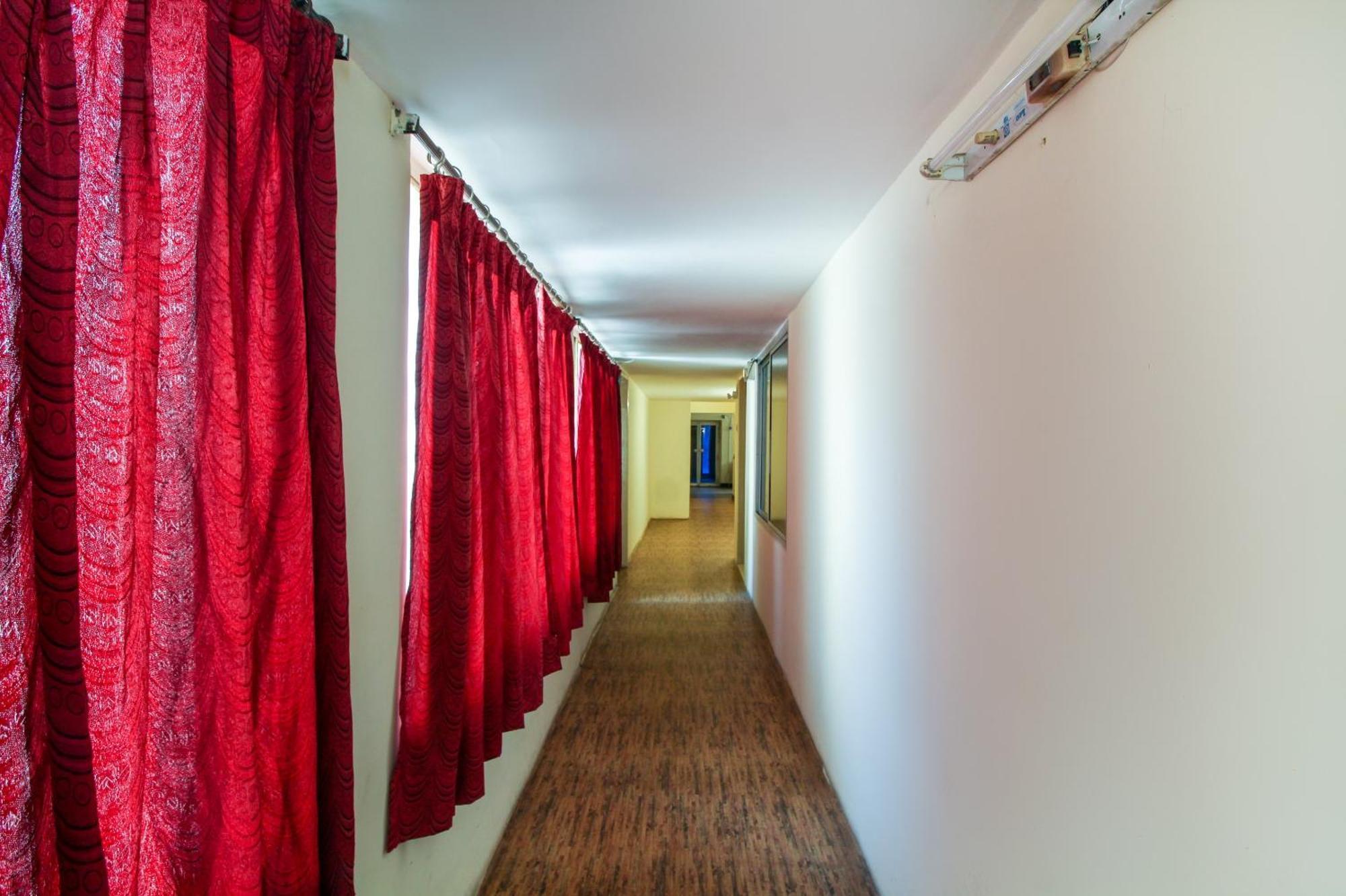Hotel O Luxury Villas Near Begumpet Airport Hyderabad Exterior photo